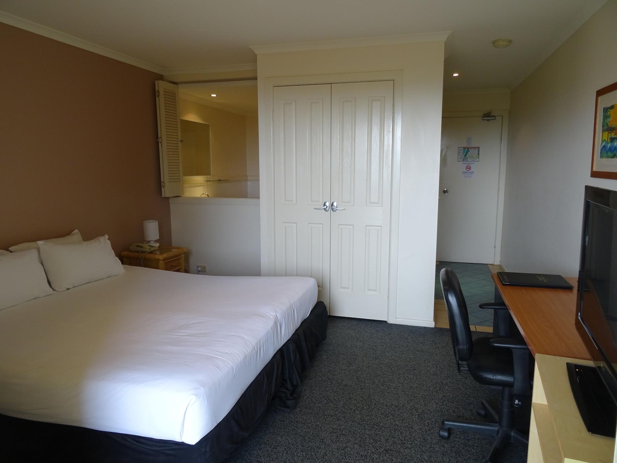 Aqualuna Beach Resort Sapphire Beach Bagian luar foto
