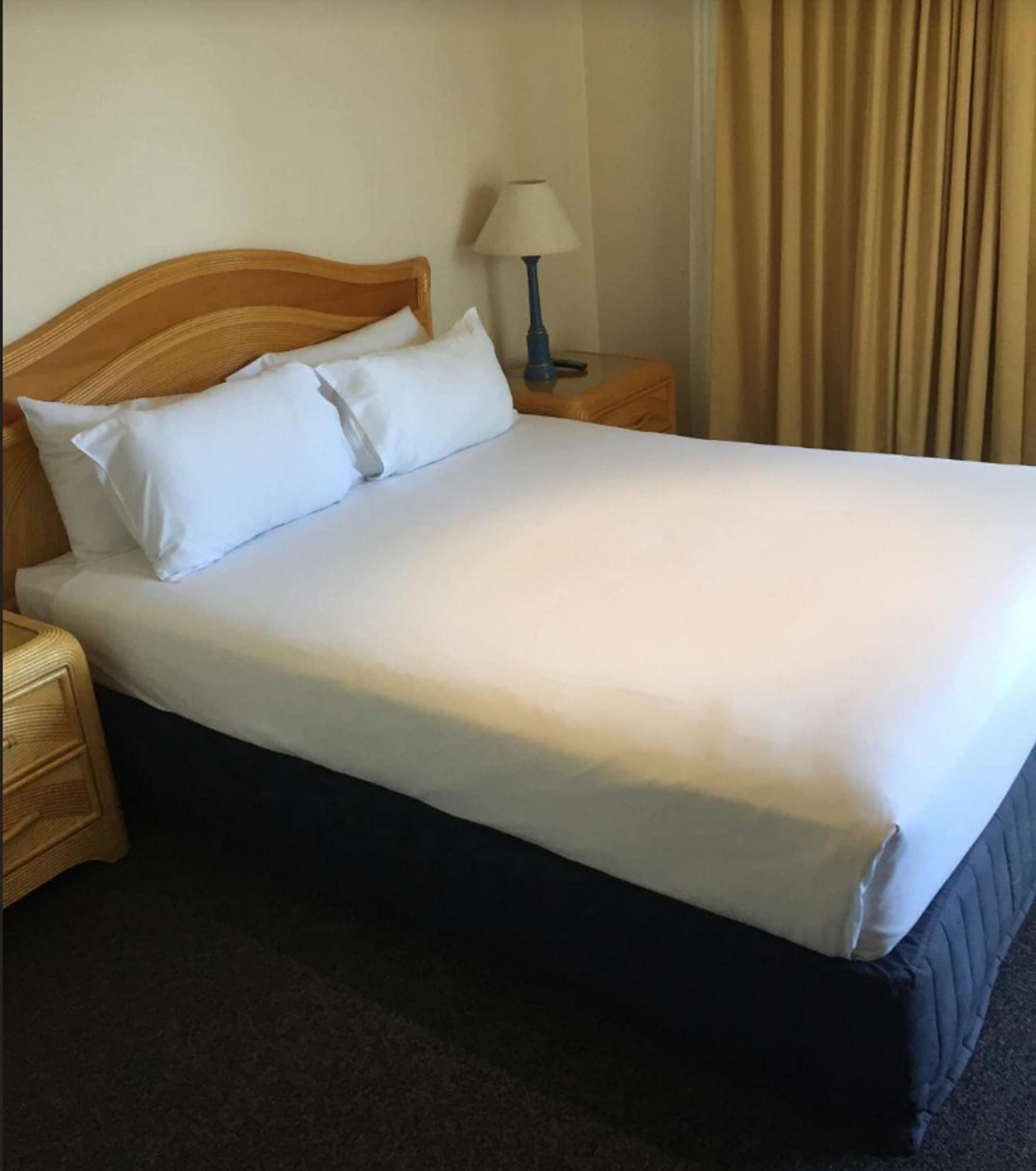 Aqualuna Beach Resort Sapphire Beach Bagian luar foto