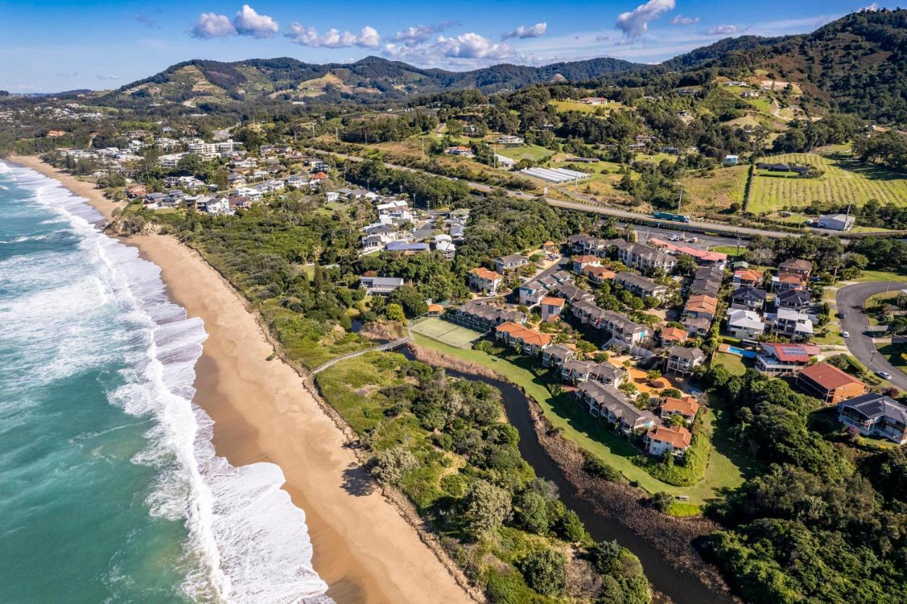 Aqualuna Beach Resort Sapphire Beach Bagian luar foto