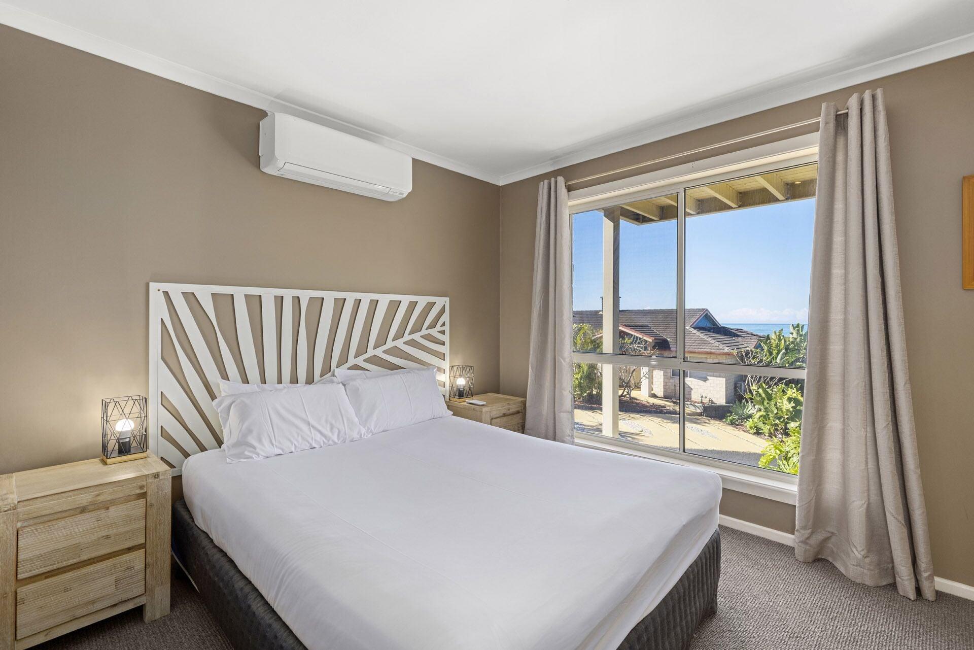 Aqualuna Beach Resort Sapphire Beach Bagian luar foto