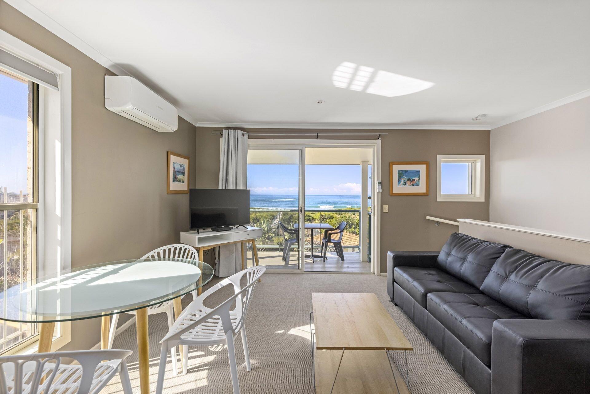 Aqualuna Beach Resort Sapphire Beach Bagian luar foto