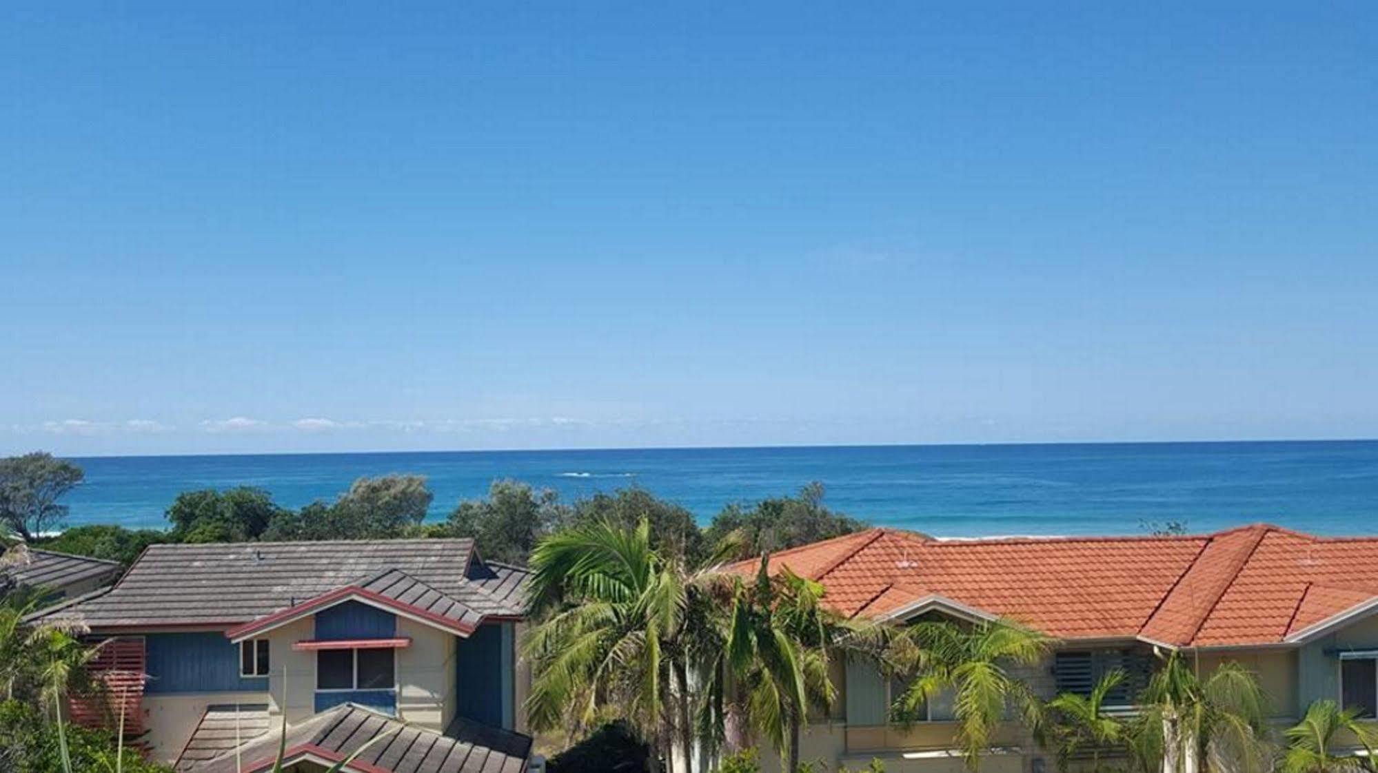 Aqualuna Beach Resort Sapphire Beach Bagian luar foto