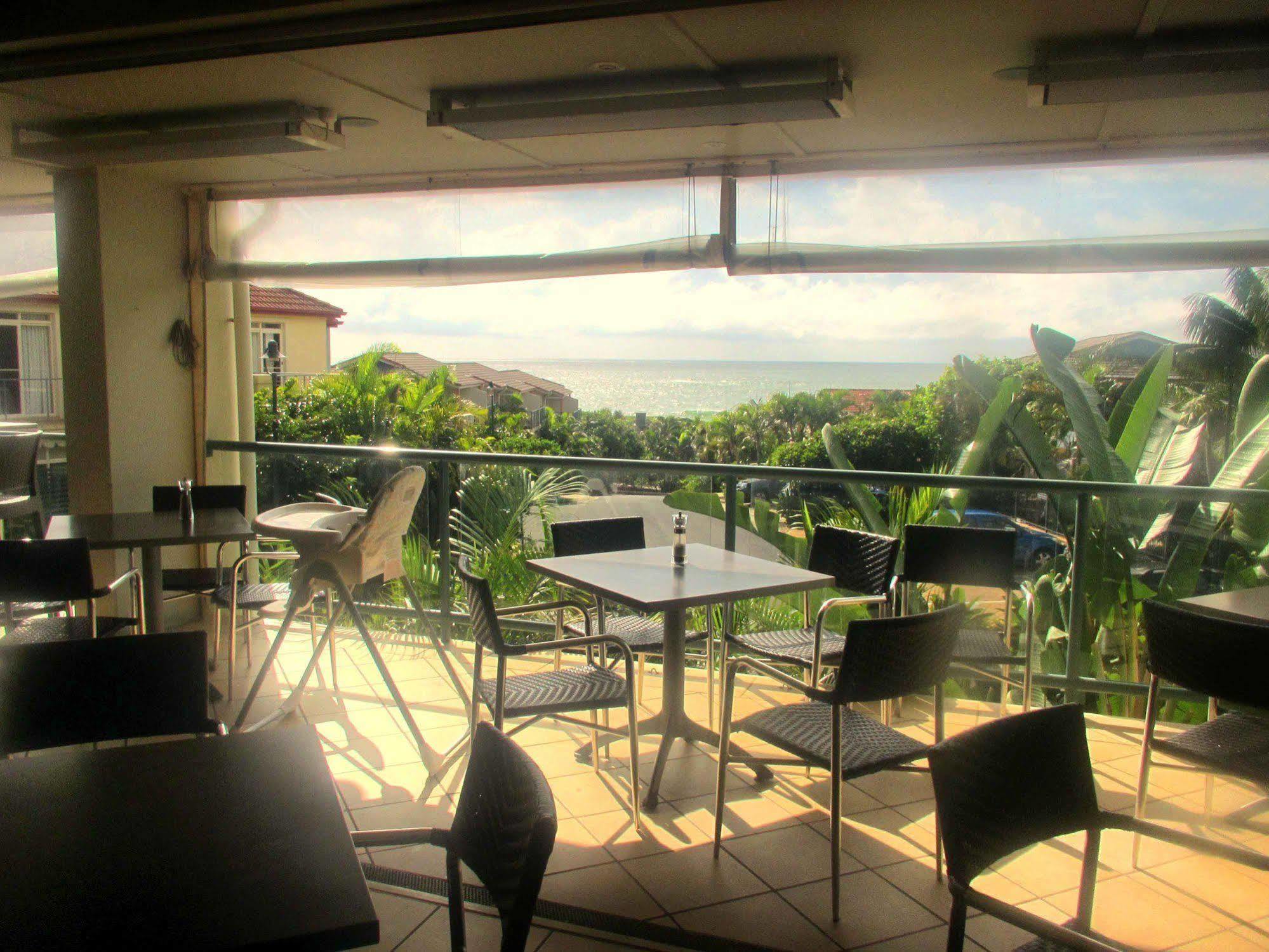 Aqualuna Beach Resort Sapphire Beach Bagian luar foto